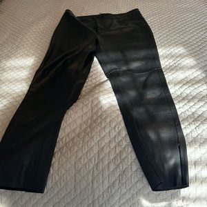 Zara Faux Leather pants Excellent condition sz Large
